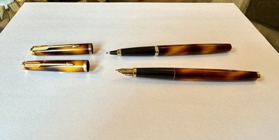 Set Of Fountain Pen & Felt Tip Parker Laque De Chine Model 35 Rare Color Vintage