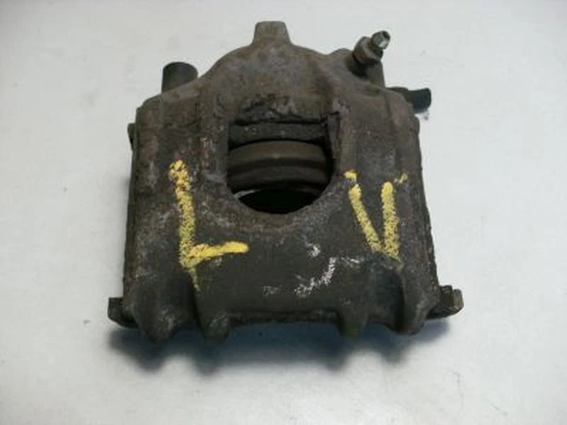 ETRIER DE FREIN AVANT GAUCHE Seat Cordoba (6C2/6K2) - Photo 1/1