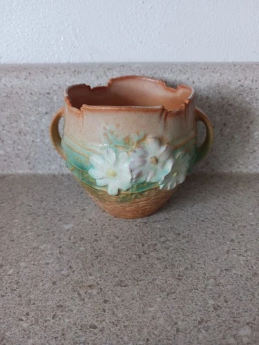 Vintage Roseville Art Pottery Cosmos Small Handled Vase 649-3