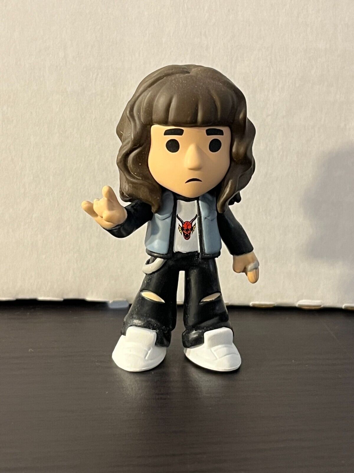 Bandai Minix Stranger Things Eddie Model | Collectable Eddie Stranger  Things Figure | Bandai Minix Stranger Things Merchandise Range | Stranger  Things