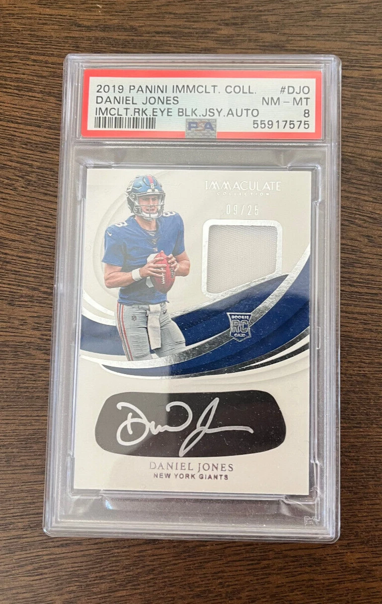 Daniel Jones Panini Immaculate Collection Immaculate Rookie Eye Black Jersey Autograph #DJO Base