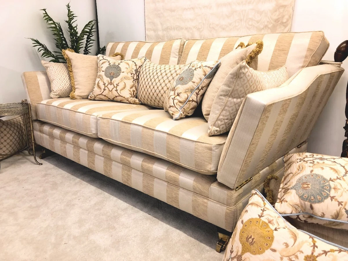 Regal outlet sofa design