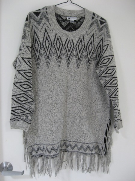 ROCKMANS GREY/BLACK LONG SLEEVE JUMPER WITH TASSELLED HEM+SIDE SPLITS SIZE S