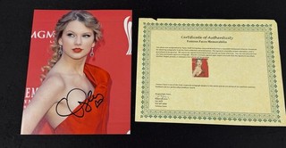 Taylor Swift Signed 8x10 Photo COA Autographed Picture