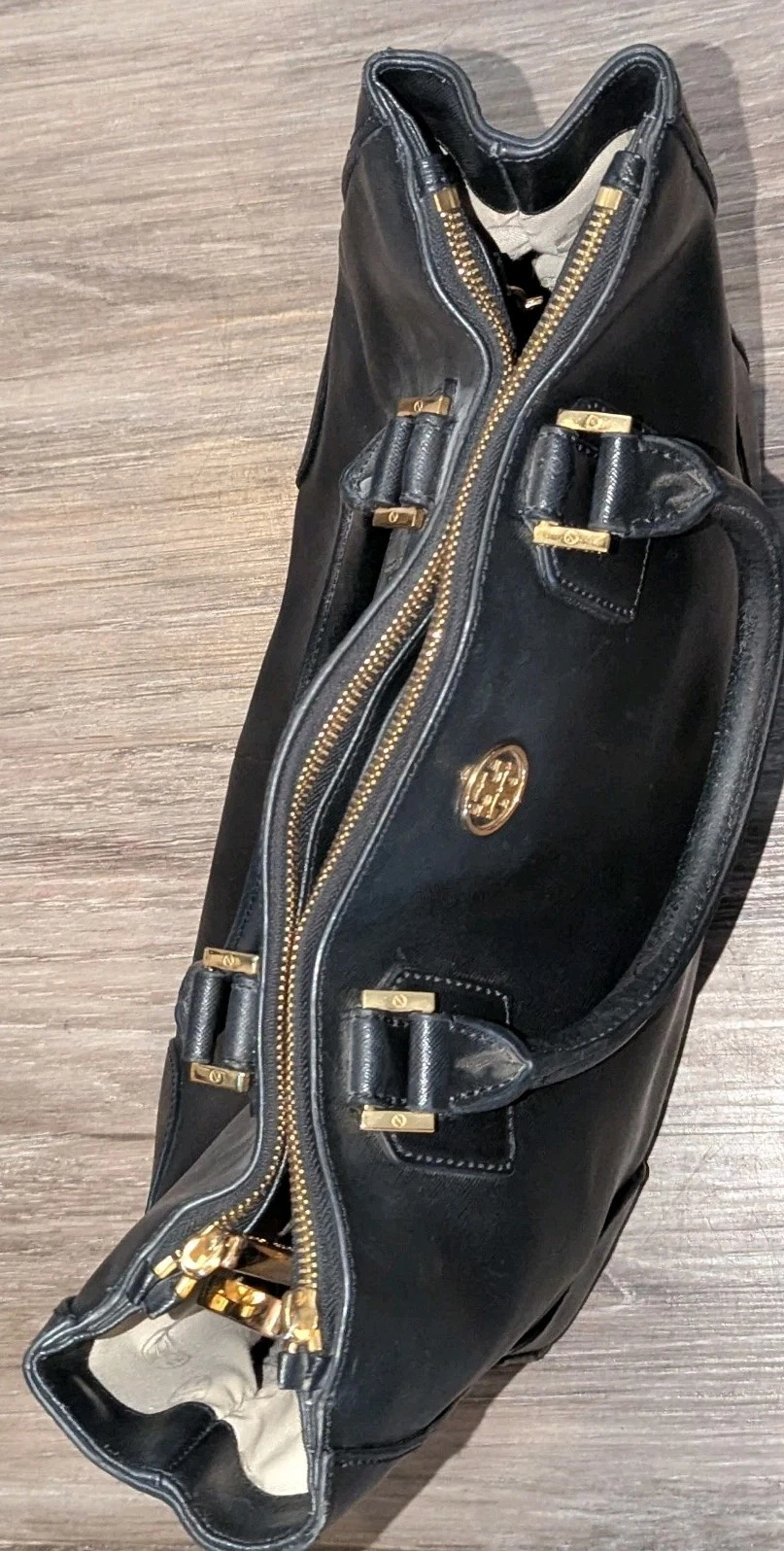 Borsa Tory Burch Robinson doppia zip tote bag nera pelle saffiano bordo oro