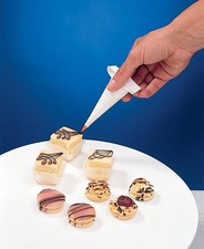 Mini Pastry Bag Set for Fine Decorating. Set of Four 5" 13cm Bags and 8