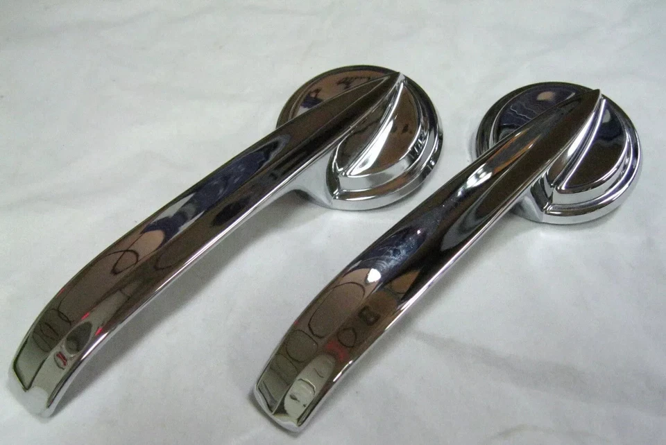 Ford Fairlane 1962 juego de manivela y manivela cromada hace ambas puertas Foto 3 de 4