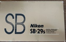 Nikon SB-29s Macro Speedlight Flash Kit with Adapter Rings and Case. Exc