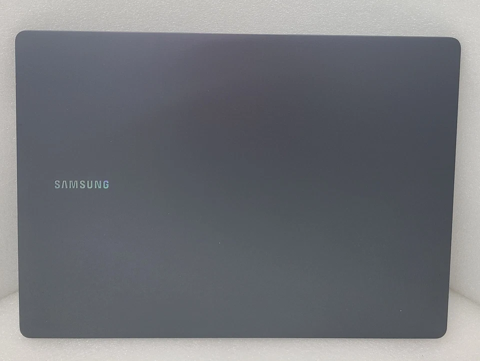 SAMSUNG GALAXY BOOK4 PRO 14" Laptop Intel Ultra 7 155H 16 GB Ram NO HD/OS (FL) - Image 4 of 4