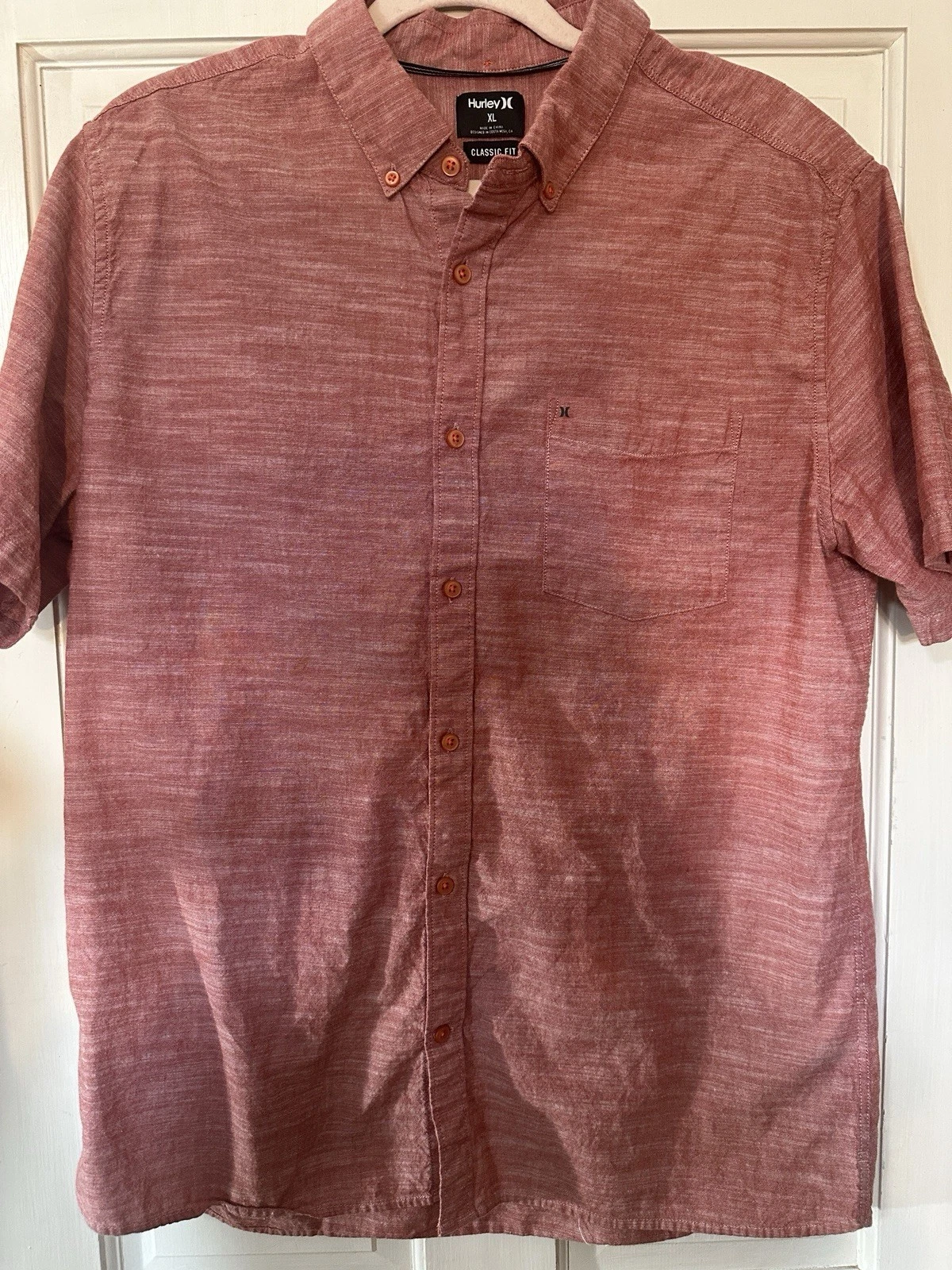 Hurley Mens XL Red Heather Short Sleeve Button Down Shirt Classic Fit NWOT - product detail image 2