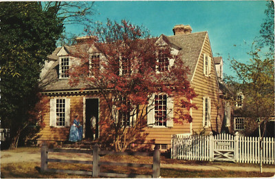 Postcard:  Brush-Everard House -- Williamsburg -- Virginia, USA