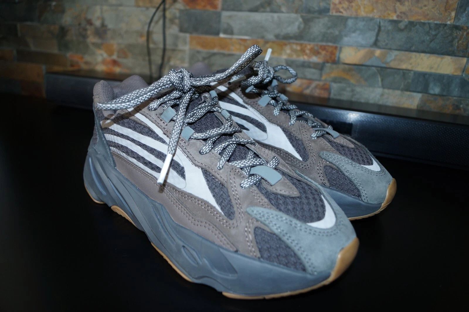 Adidas Yeezy Boost 700 V2 Geode taglia 5 donna taglia 6 5 EG6860 marrone OG basso #194