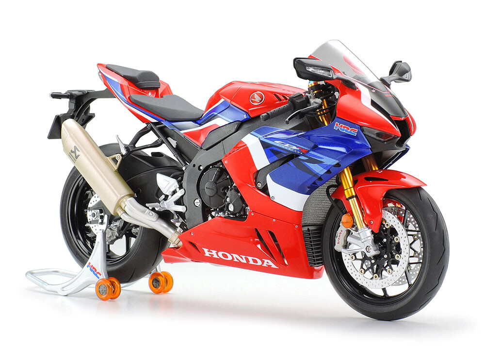 Tamiya 14138 Honda CBR1000RR-R Fireblade SP Motorbike Plastic Kit