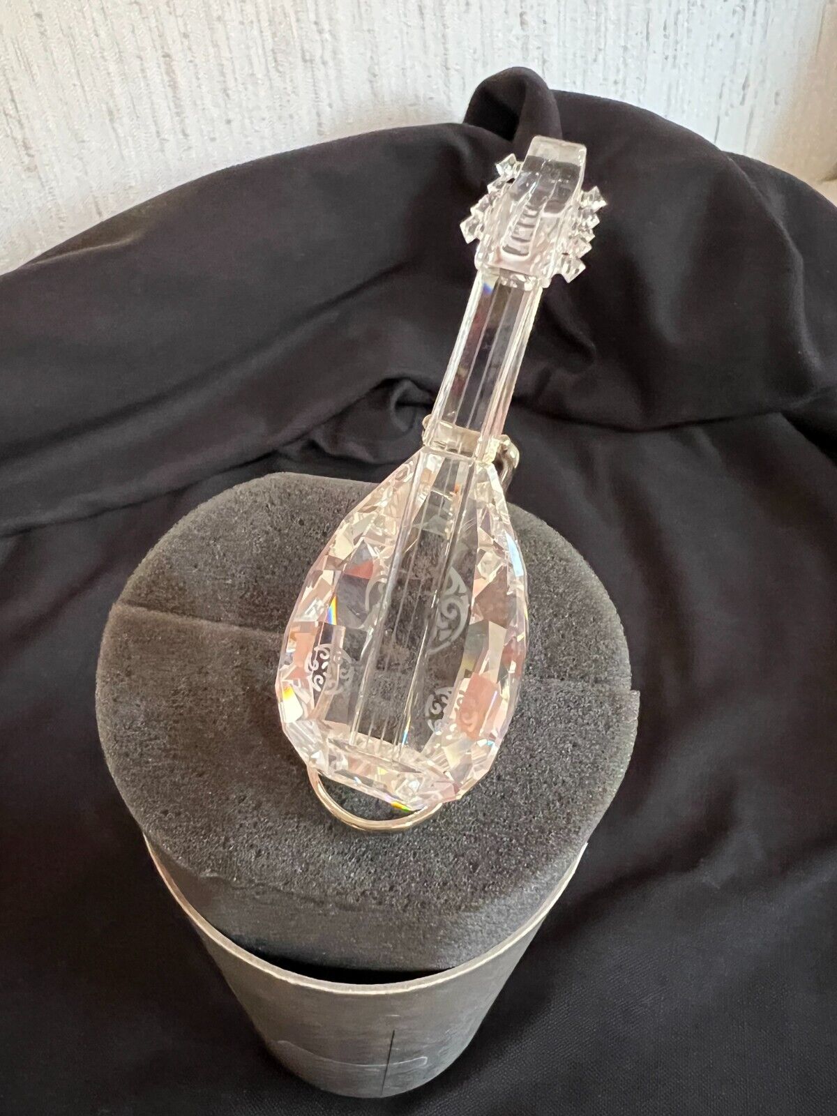 Swarovski crystal figurine lute guitar banjo mandolin 7477 NR WITH STAND