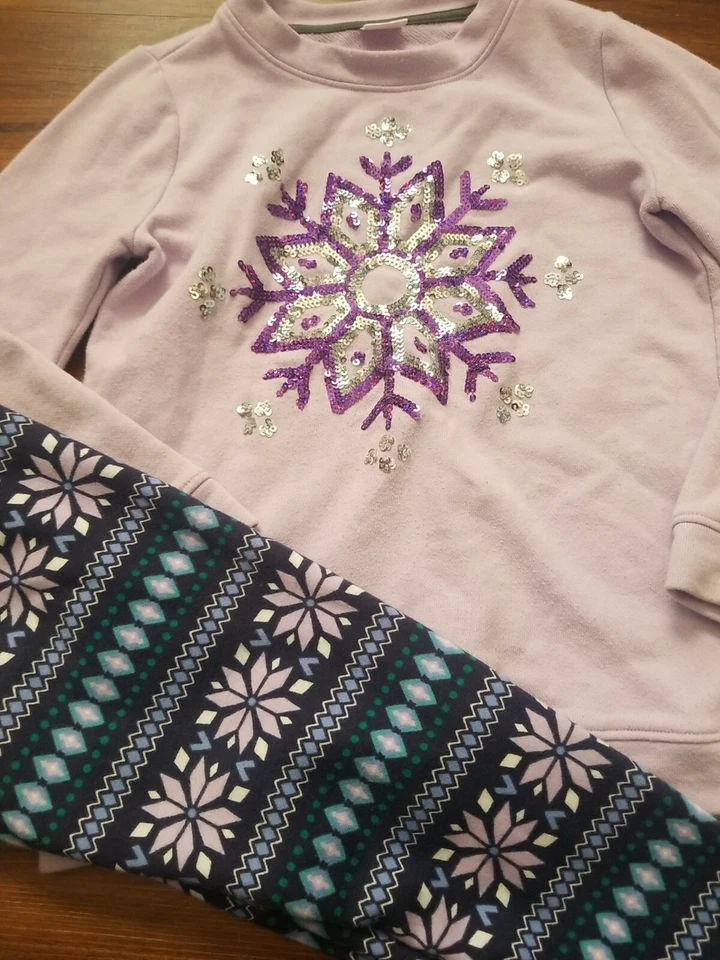 GYMBOREE FLEECE OUTFIT GIRLS YOUTH MEDIUM PURPLE BLEMISH ON SHOULDER  - Image 2 of 4