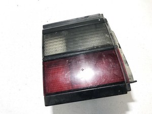 357945107 Heckleuchte komplett innen, Hinten Linke  Volkswagen Pa DE593622-29