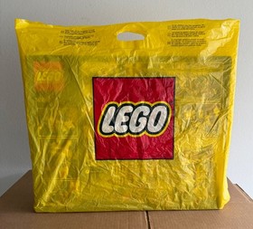 LEGO Creator Expert: Pet Shop (10218) - *New*  *Retired*  *Sealed*