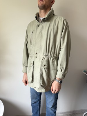 Vintage Burberrys Coat, in good condition, price negotiable, size L