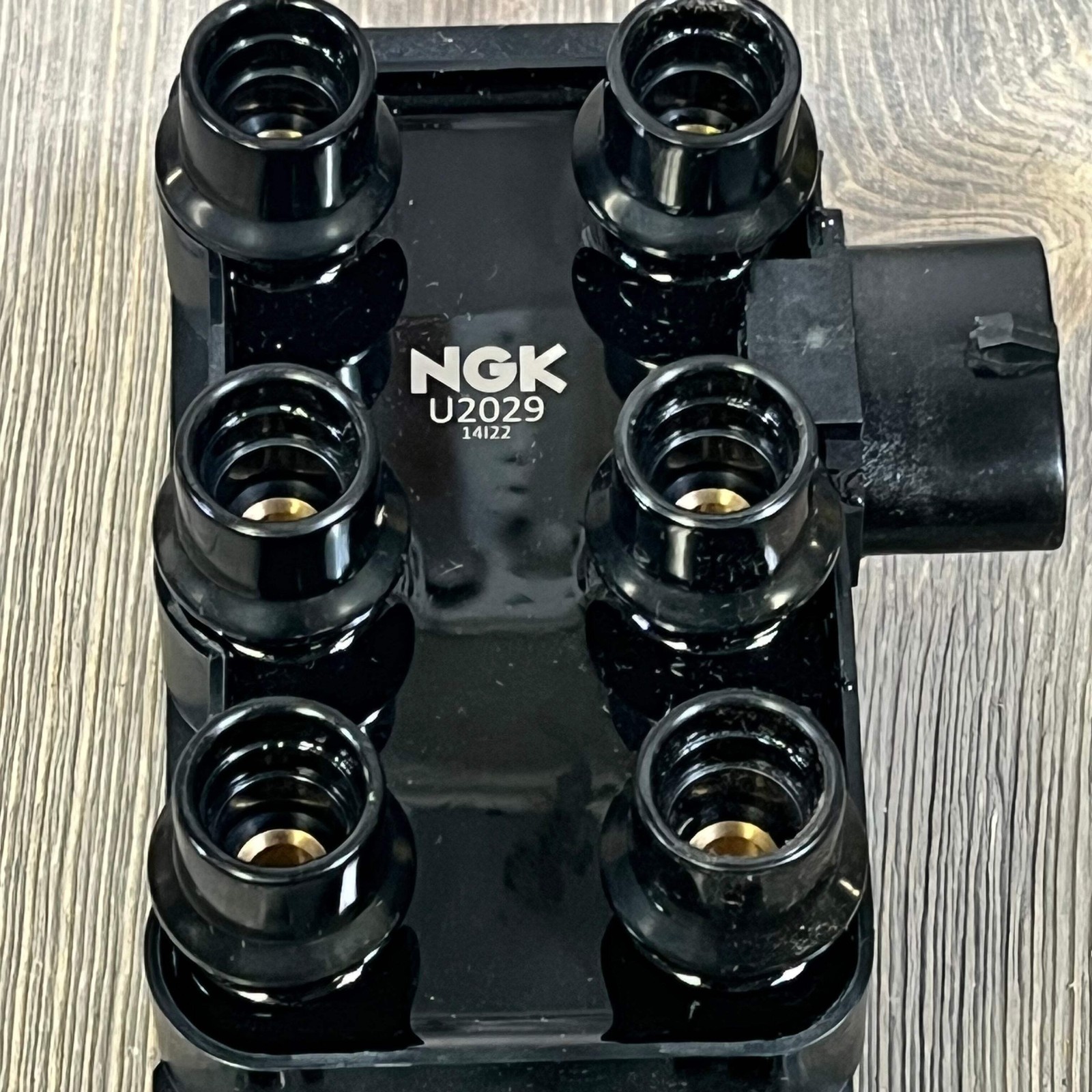 NGK U2029 Ignition Coil for Distributorless Ignition System