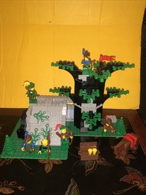 LEGO Castle: Camouflaged Outpost 6066 (1987)  Retired. Rare.
