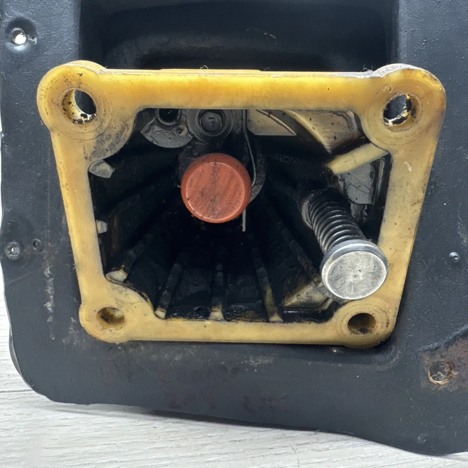 1985-88 Ford Ranger 4 Speed Manual Transmission Shifter 2.9 Handle OEM READ - Image 2 of 4