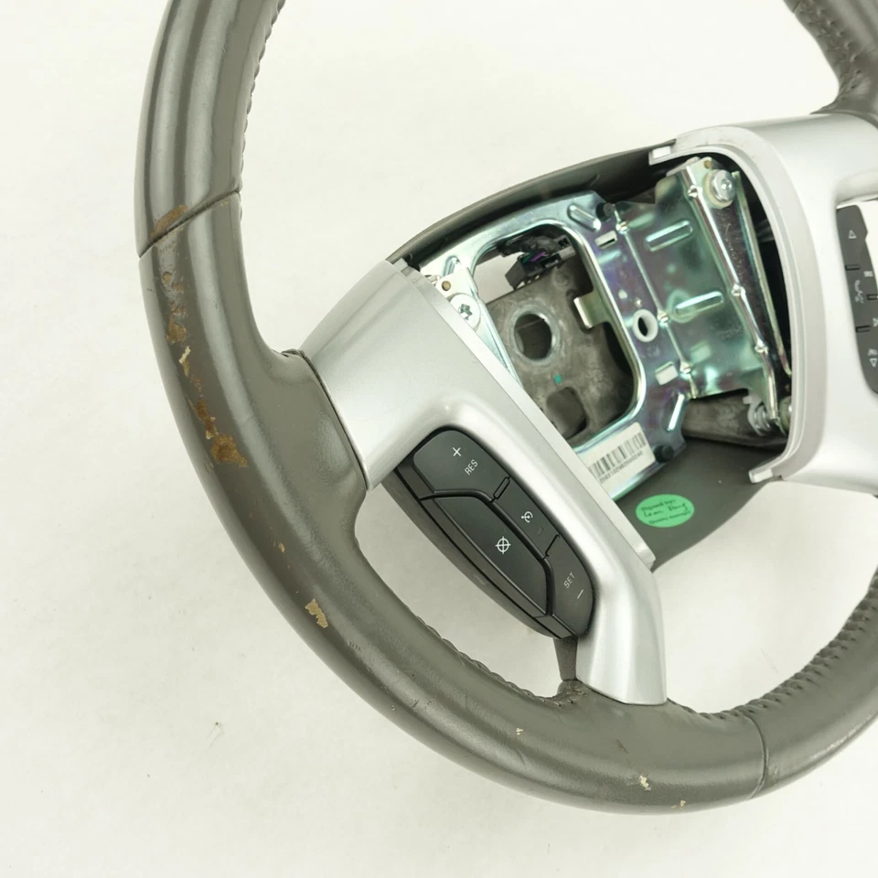 Volante Chevy Traverse couro cinza 2009 2010 2011 2012 - Imagem 3 de 4