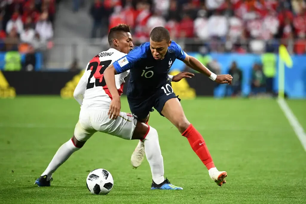 ADIDAS TELSTAR 18 2018 FIFA WORLD CUP OFFICIAL MATCH BALL