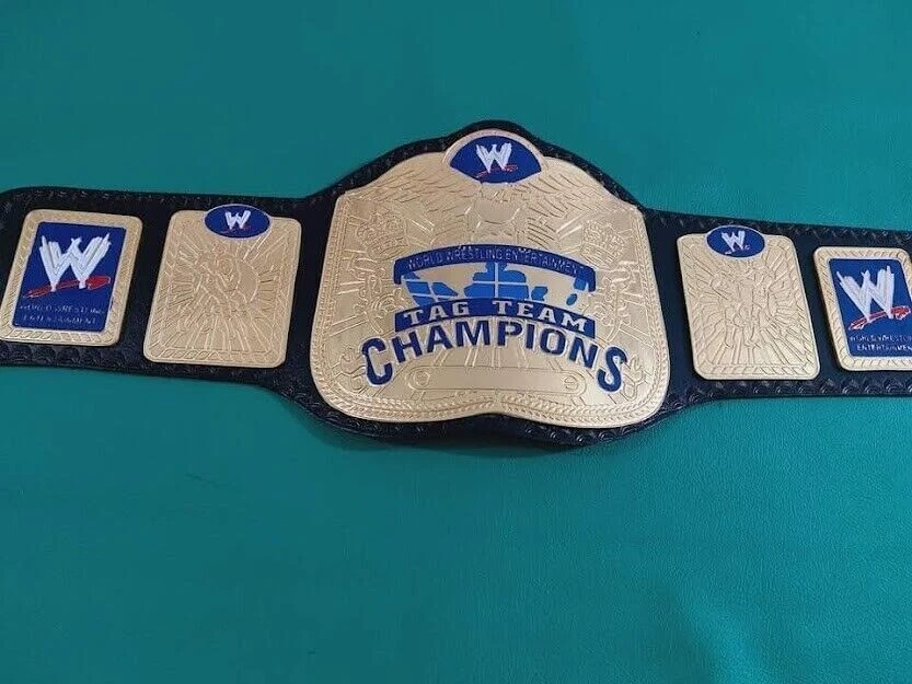 Cinturón réplica Campeonato en Parejas WWE - Talla Adulto, Título Mundial de Lucha Libre Foto 3 de 3