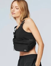BNWT ALO YOGA Explorer Fanny Pack Black $94