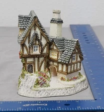 Vintage David Winter cottage The Candlemaker’s Guild Piece #12