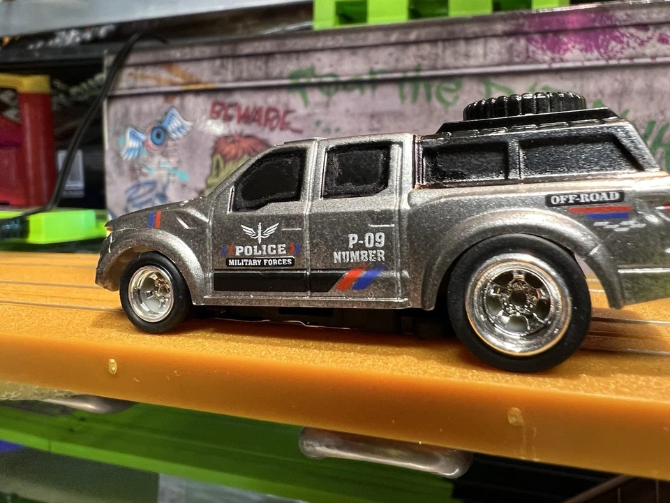 Chasis afinado personalizado de 4 velocidades para automóvil Ford Truck Rally Racer Auto World HO  Foto 3 de 4