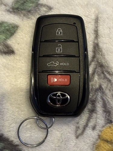 New OEM 2026 Toyota Tundra Tacoma Smart Key 4B Tailgate -