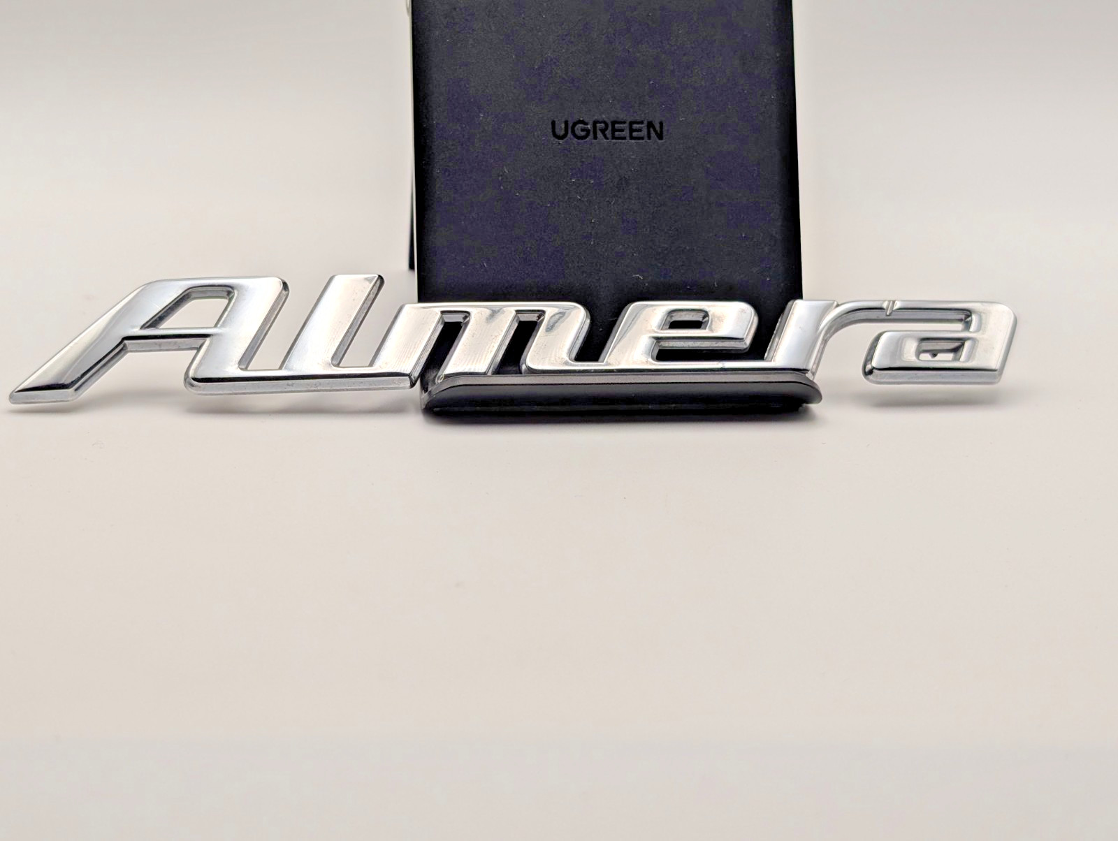 Nissan Almera + Tino Logo Posteriore 179mm Emblema Fregio Stemma Scritta Badge