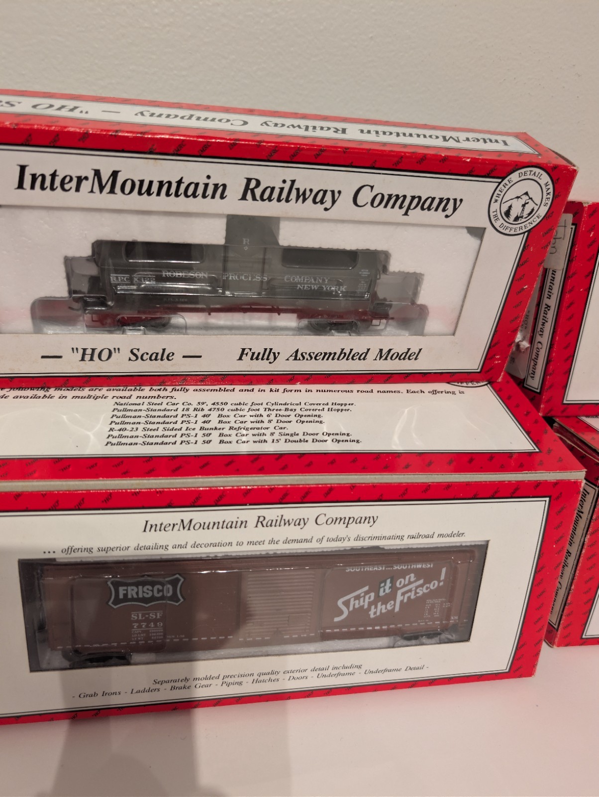 HO Scale InterMountain Railway Company Lot Of 4 Freight Cars W Boxes