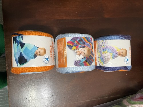 3 Stück Bernat Softee Baby Streifen Garn. Blaue Jeans gestreift. 120g Ea. gebraucht - Bild 8 von 12