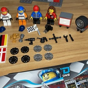 Lego Speed Champions Porsche 911 GT Finish Line Set 75912 *Missing 4 stickers*