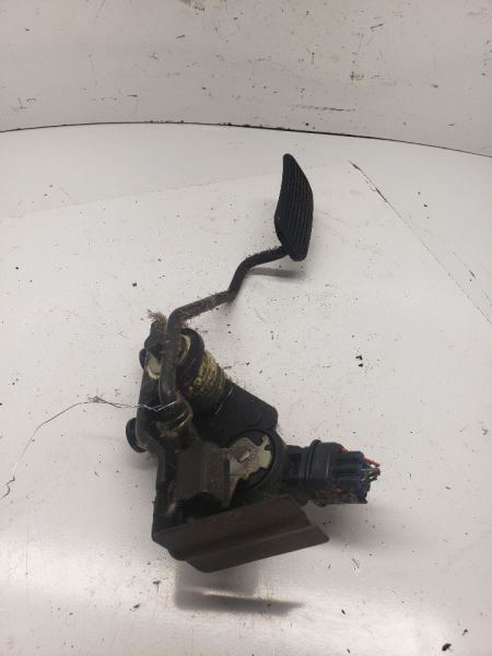 CAMRY     2002 Accelerator Parts 1108577