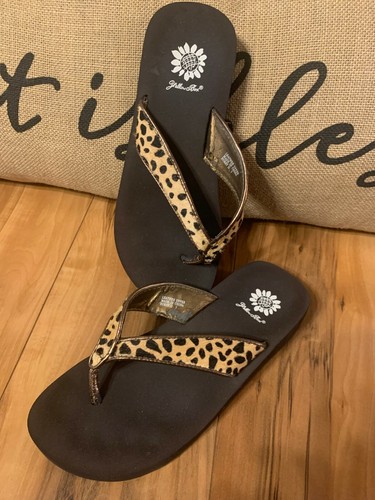 yellow box leopard print flip flops