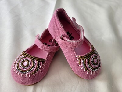 BABY GIRL PRAM SHOES, SIZE 3,   GORGEOUS  