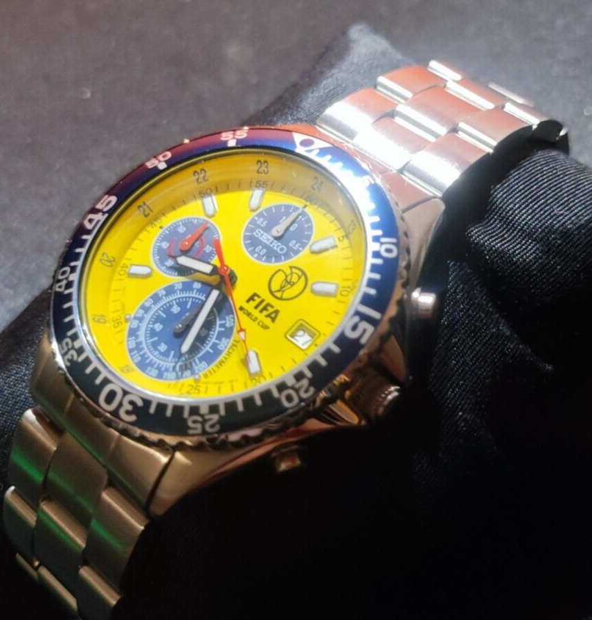 美品 SEIKO クロノグラフ 2002FIFA メンズ腕時計 1214 【公式通販】 美品 SEIKO クロノグラフ 2002FIFA メンズ腕時計 1214 【公式通販】