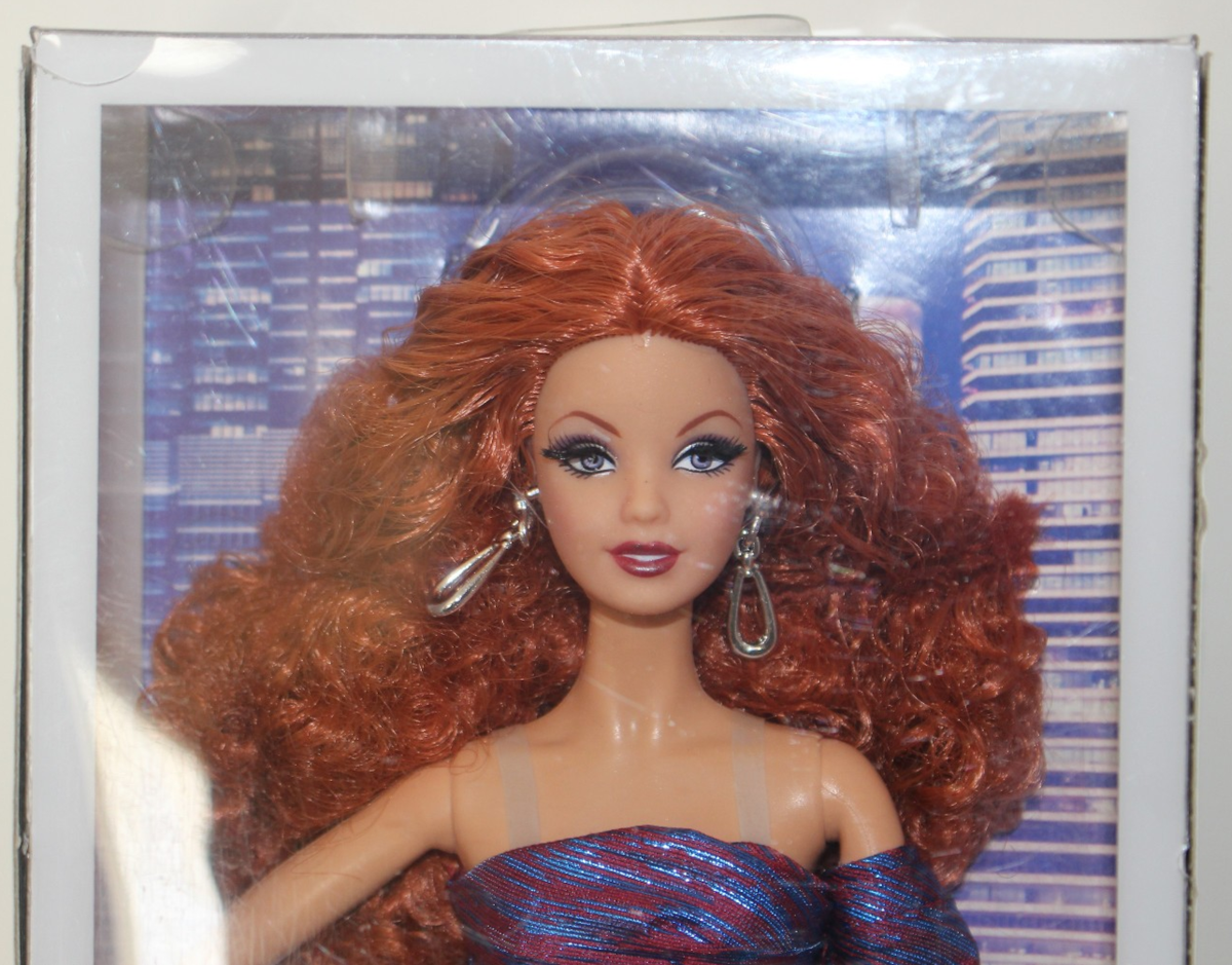Magnifique Barbie Look City Shine Black Label MIB et NRFB