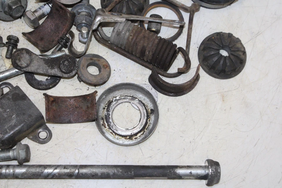 80-81 YAMAHA XS850 OEM ENGINE MOUNTING BOLTS HARDWARE MOTOR SCREWS - Image 4 of 4