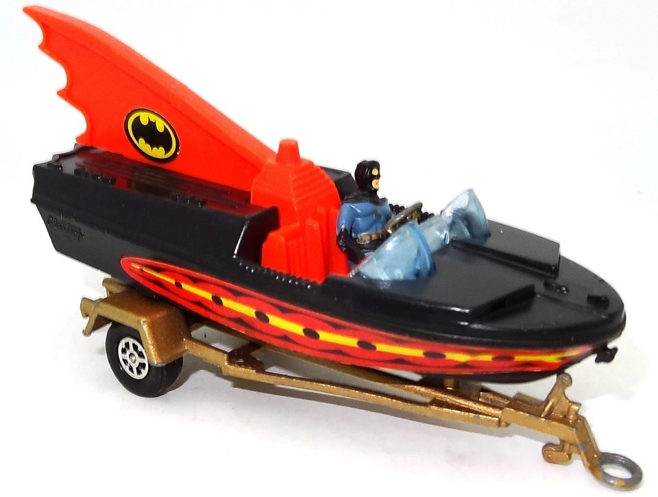 CORGI NO. 107 BAT BOAT ON TRAILER - MINT - Image 2 of 4