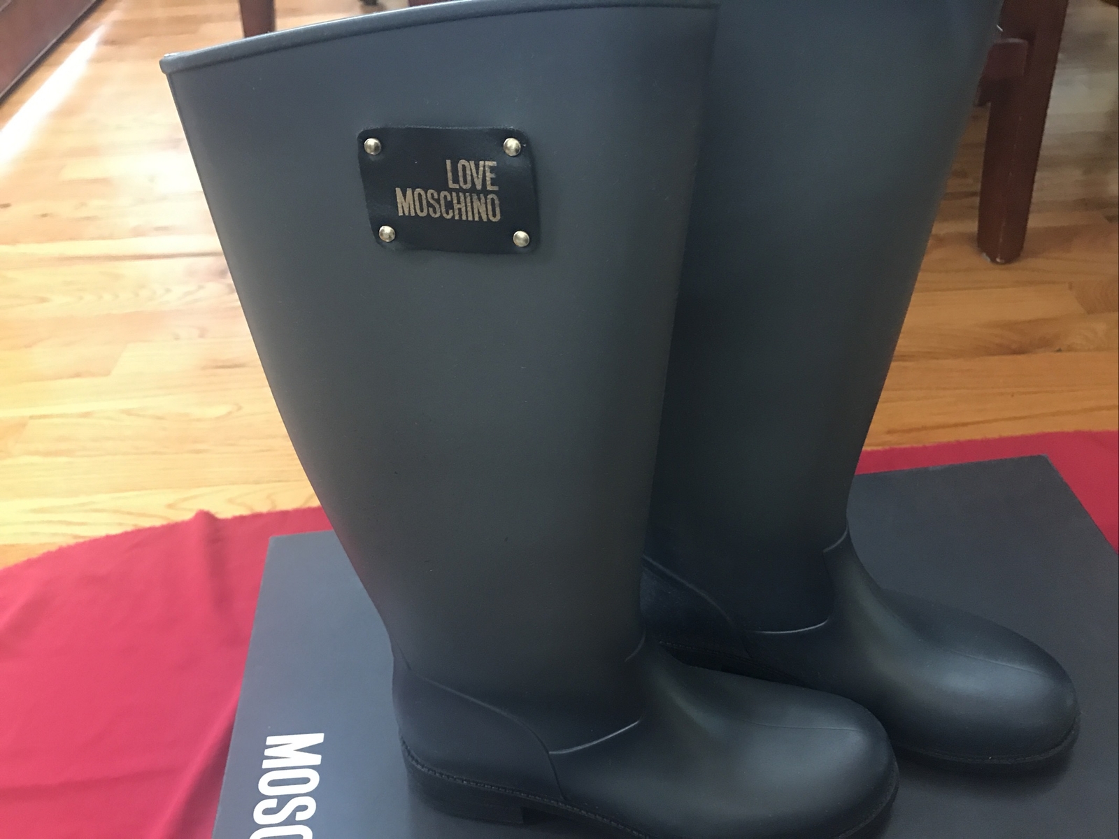 moschino rain boot