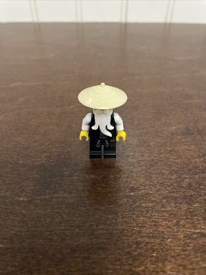 シナリー　O9など　NNN様 LEGO Ninjago: Sensei Wu Spinners 2255 (2011) Complete Set No Cards
