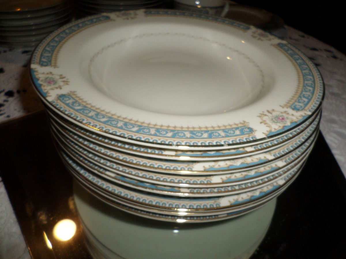 56 Pc Service for 8 Place Setting Mikasa Lexington Fine 56 Pc Service for 8 Place Setting Mikasa Lexington Fine