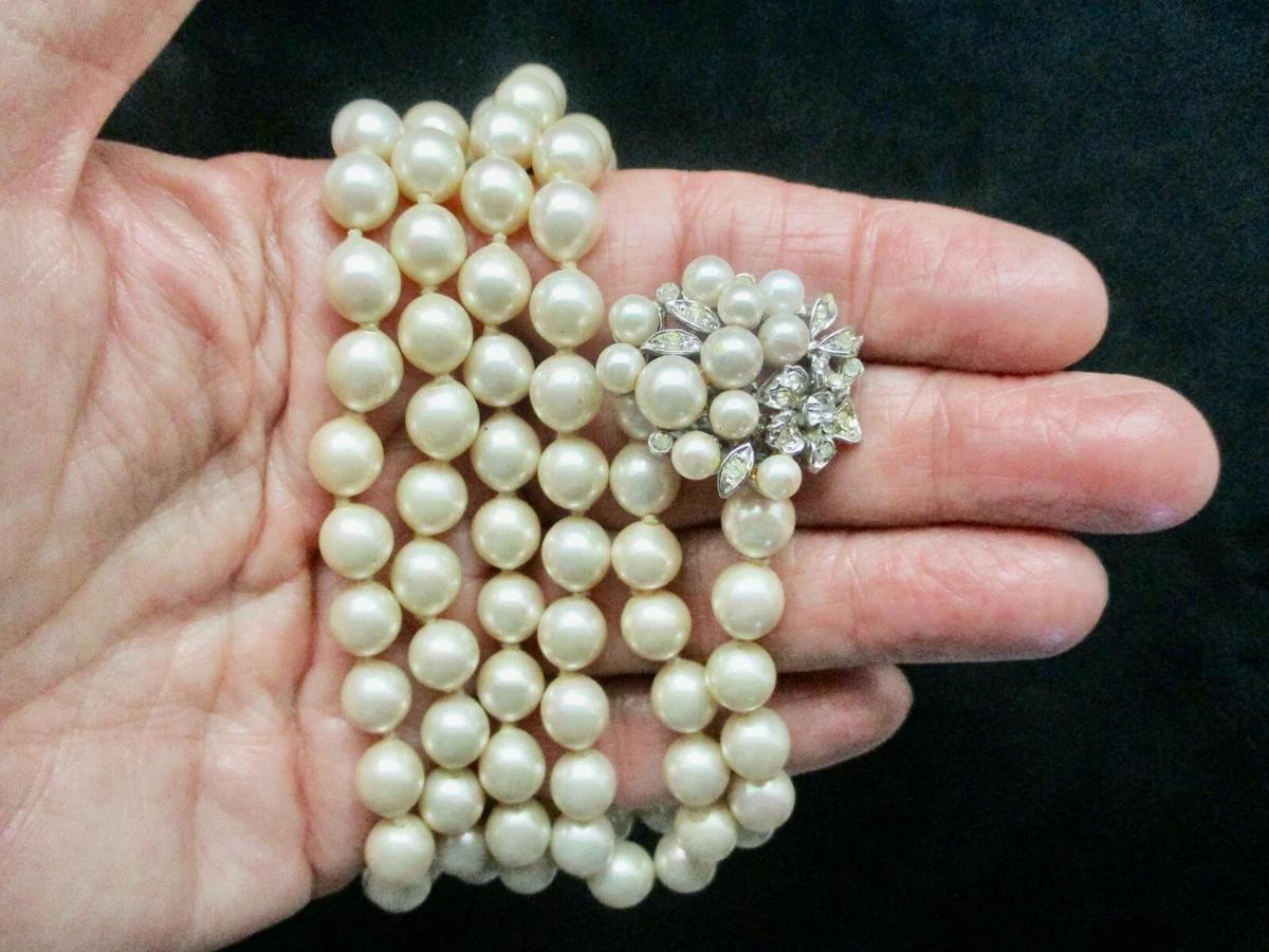 Vendome deals pearl necklace