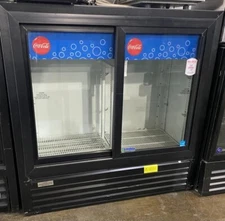 Imbera 2020 VRD41 SD 48HC  Sliding Glass Door Commercial Refrigerator