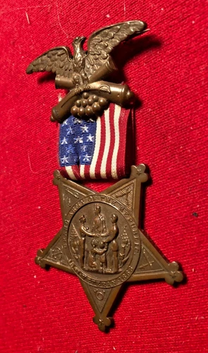 CIVIL WAR GAR VETERANS' MEMBERSHIP BADGE & RIBBON - EXCELLENT PLUS CONDITION