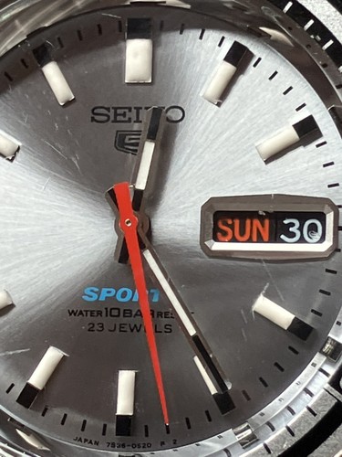 Reloj analógico para hombre Exc+4 SEIKO 5 Sports 7S36-0070 esfera plateada Rally Diver JAPÓN - Imagen 4 de 18